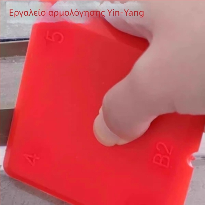 Σιλικονούχος σκριπερ για φινίρισμα γυάλινων αρμών, κατάλληλος για πόρτες και παράθυρα. Μάρκα: Friendly; Μοντέλο: Flat knife; Κύρια αγορά: Ωκεανία