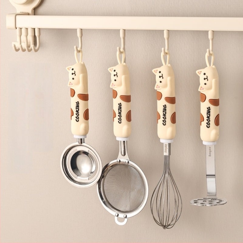Ανοξείδωτο κουζινικό σετ με χαριτωμένο γατάκι: αναδευτήρας για αυγά, διαχωριστής ασπραδιών, κόσκινο αλεύρων και πουρέ πατάτας