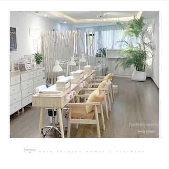 Εργαλείο μαξιλαράκι χεριών μανικιούρ ιαπωνικού στυλ, ξύλινη επιτραπέζια βάση, απλός ξύλινος σχεδιασμός, συμβατό με λαμπτήρα φωτοθεραπείας