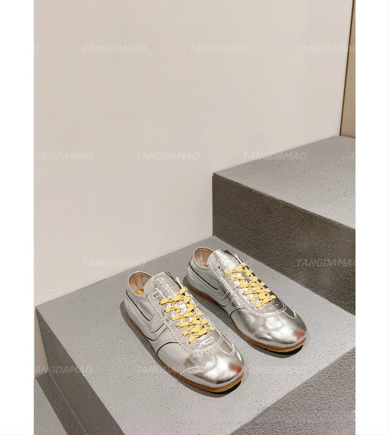 Unisex δερμάτινα αθλητικά με τετράγωνη μύτη, χαμηλό ύψος, κορδόνια, καουτσούκ σόλα, αναπνεύσιμη επένδυση