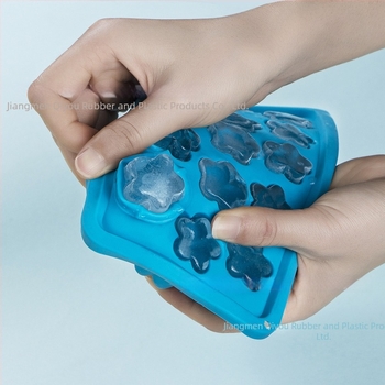 Μούλντ πάγου με 18 θήκες και σχέδιο cherry blossom, με καπάκι, σιλικόνη κατάλληλη για τρόφιμα, γρήγορο παγώμα και εύκολη αποδέσμευση