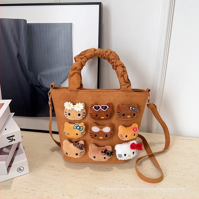 Τσαντάκι crossbody με κούκλα από γούνινο ύφασμα, λεοπάρ μοτίβο, street-trend στυλ, ύφασμα, μαγνητικό κλείσιμο, επένδυση πολυεστέρα, μία λουρί, οριζόντιο τετράγωνο σχήμα