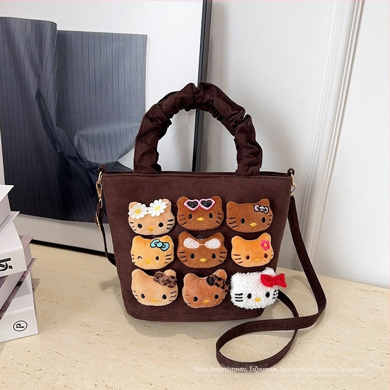Τσαντάκι crossbody με κούκλα από γούνινο ύφασμα, λεοπάρ μοτίβο, street-trend στυλ, ύφασμα, μαγνητικό κλείσιμο, επένδυση πολυεστέρα, μία λουρί, οριζόντιο τετράγωνο σχήμα