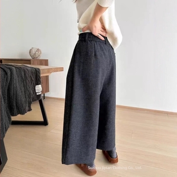 Γυναικείες παντελόνες σε φαρδιά γραμμή, σε plus size, με ζεστό φλίς, μήκος 9/10, φθινοπωρινό μοντέλο 2025, ευέλικτες για καθημερινή χρήση