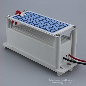 Οζονικός οικιακός γεννήτρια απολύμανσης – εξάλειψη οσμών και φορμαλδεΰδης, απολύμανση, χαμηλός θόρυβος 36 dB, ροή αέρα 50 m³/h, τροφοδοσία AC, κατάλληλο για χώρους 61 m² και άνω