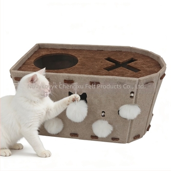 Καταφύγιο γάτας με ενσωματωμένο πίνακα γρατσουνίσματος – Υλικό: Φελτ; Κατηγορία: Κρεβάτι κατοικίδιων, Κλουβί; Για γάτες; Εσωτερική χρήση; Όλες οι εποχές