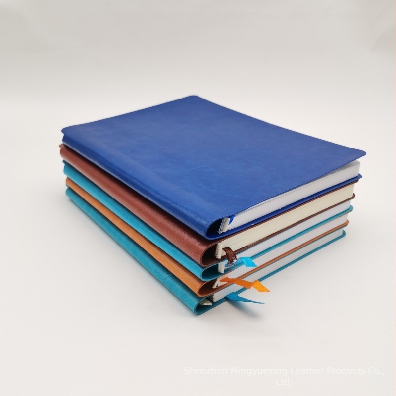 Κάλυμμα σημειωματάριου από PU δέρμα, δέσιμο με δύο δαχτυλίδια, Dowling χαρτί 100 g/m², μεταλλικός κλιπ