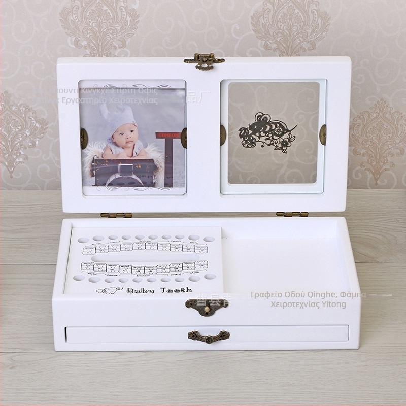 Ξύλινο κουτί αναμνηστικών για μωρά: αποτυπώματα χεριού και ποδιού, δόντια και μαλλιά, ζώδιο