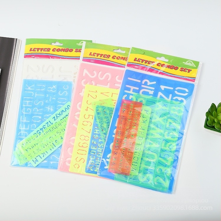 Πλαστικός πίνακας αλφαβήτου με αγγλικούς χαρακτήρες και αριθμούς, υλικό PP, σχέδιο σχεδίασης, βάρος 1531 γρ