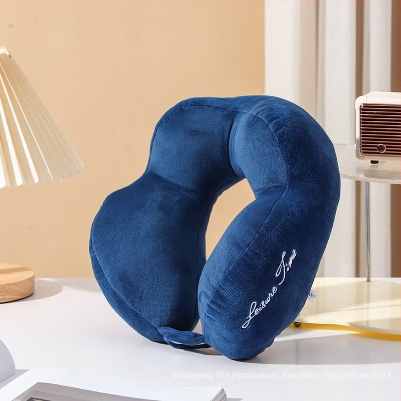 Neck Love μαξιλαράκι αυχένα σε σχήμα U για ταξίδια – άνεση στο αυτοκίνητο, σχεδίαση με καμπούρα καμήλας, ύφασμα Crystal Velvet, γέμισμα από πολυεστερικές ίνες