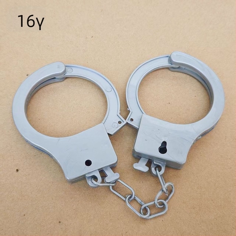 Σφυρίχτρα – πλαστικό αξεσουάρ επευφημίας, κατασκευασμένο με έγχυση