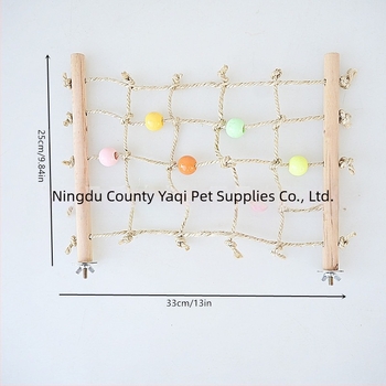 Παιχνίδι παπαγάλου με δίχτυ ανάβασης από σίσαλ — ξύλινες χάντρες και ακρυλικές χάντρες • Μάρκα Cool pug