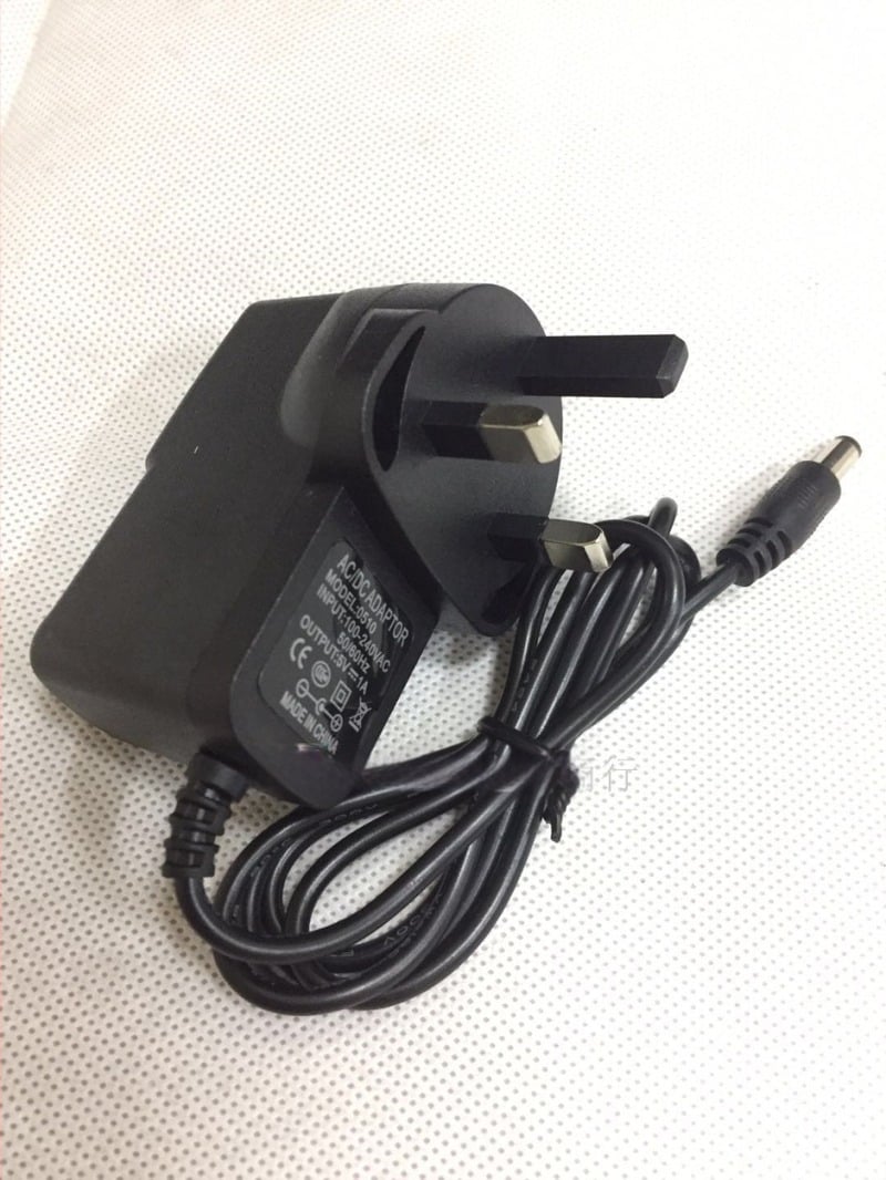 AC/DC τροφοδοτικό, είσοδος 100-240V, ισχύς εξόδου 12W, τύπος switching, μάρκα ACDC