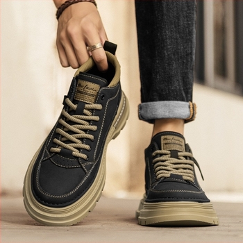 Ανδρικά μποτάκια Μαρτίν, υψηλά, microfiber δέρμα, αδιάβροχα και διαπνέοντα, πάνω από το γόνατο, σφηνοειδές τακούνι 1–3 cm, χειμώνας 2024