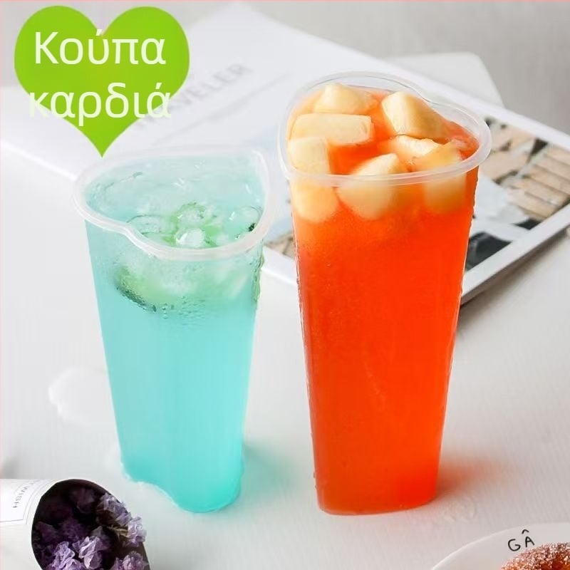 Μίας χρήσης πλαστικό ποτήρι σε σχήμα καρδιάς για ποτά (PP), με καπάκι, χωρητικότητα 501–600 ml, δυνατότητα εκτύπωσης λογοτύπου
