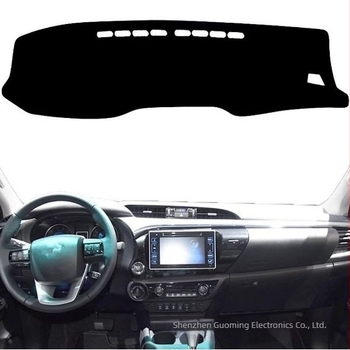 Προστατευτικό κάλυμμα ταμπλό για Toyota Hilux 2015–2019 – Φλανέλ, Διαθέσιμη προσαρμογή