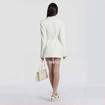 Γυναικείο blazer στενής γραμμής με V-λαιμό, μονό κουμπί, πολυεστέρας, μακριά μανίκια