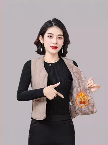 Γυναικείο γιλέκο από νάιλον με γέμισμα πολυεστέρα-βαμβάκι, κοντή γραμμή, V-λαιμός, κούμπωμα με μονό σειρα