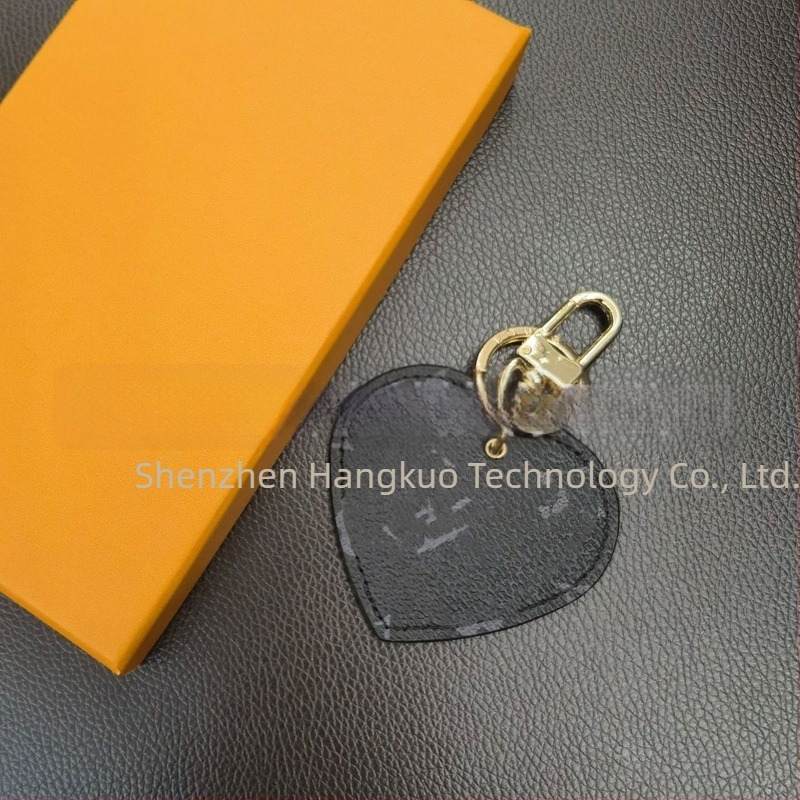 Κλειδοθήκη PU σε σχήμα καρδιάς, διακόσμηση για τσάντα, στυλ light luxury