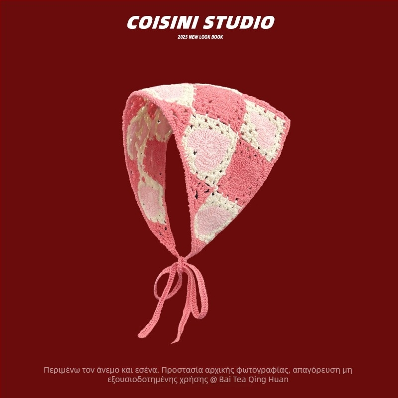 Πλεκτή στέκα μαλλιών με λουλούδι και καρό μοτίβο, στυλ τριγωνικού φουλαριού, άνοιξη 2025