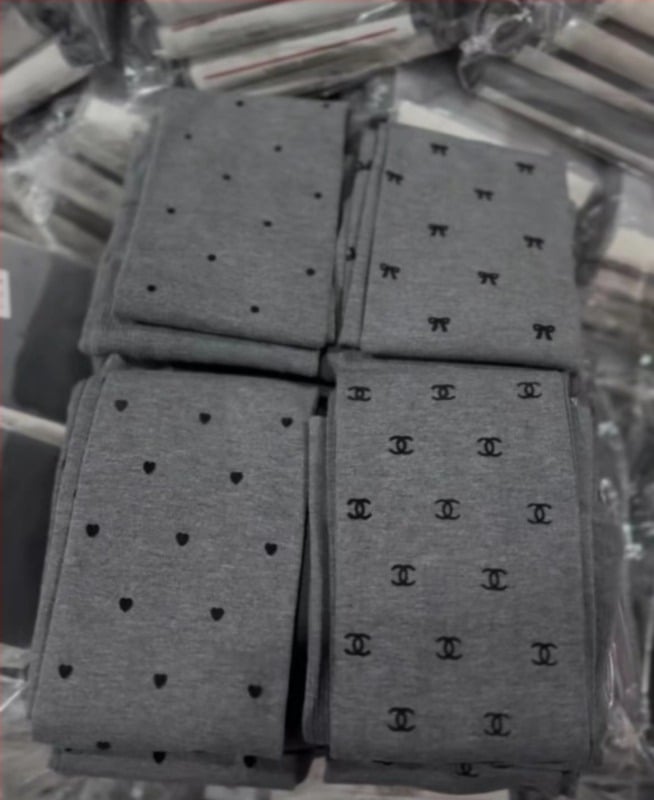 Νάιλον καλσόν με μοτίβο κυματοειδών κουκίδων, υψηλή ελαστικότητα, μεσαίο πάχος