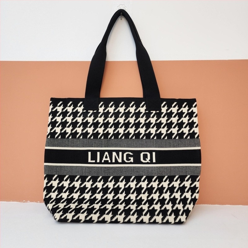 Τσάντα-κούβα ZX — αστικό στυλ, πολυεστέρας, κάθετη τετράγωνη μορφή, κλείσιμο με κορδόνι, εσωτερική θήκη για κινητό