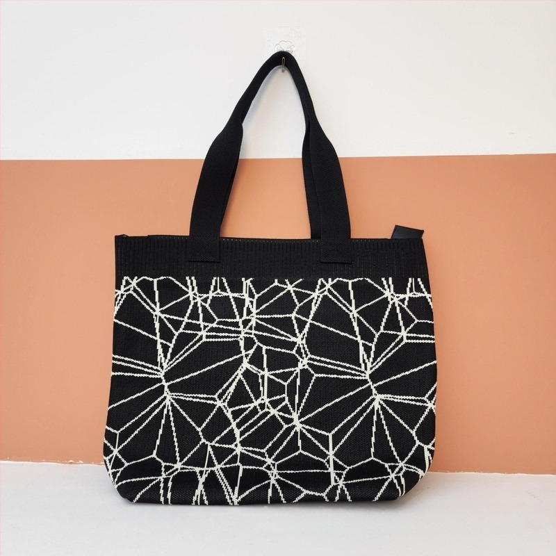 Τσάντα-κούβα ZX — αστικό στυλ, πολυεστέρας, κάθετη τετράγωνη μορφή, κλείσιμο με κορδόνι, εσωτερική θήκη για κινητό