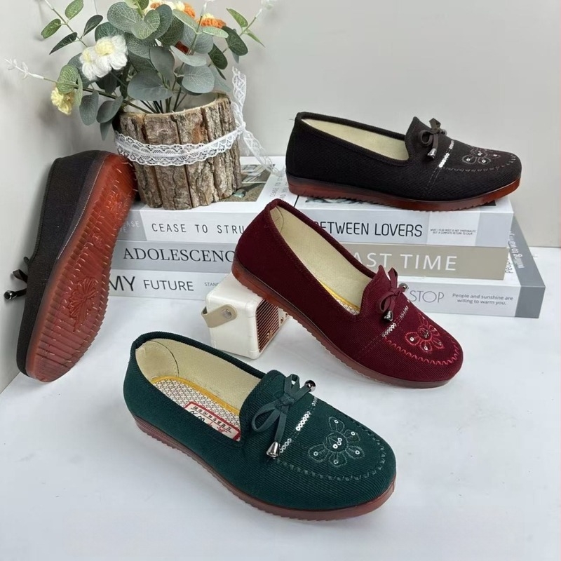 Γυναικείες καθημερινές slip-on φλατ από ύφασμα με κεντημένα λουλούδια, στρογγυλή μύτη, χαμηλό τακούνι, κατάλληλες για άνοιξη και φθινόπωρο