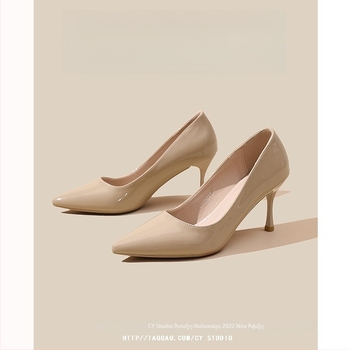 Γυναικεία nude patent leather παπούτσια με μυτερό δάχτυλο και χαμηλό τακούνι για γραφείο