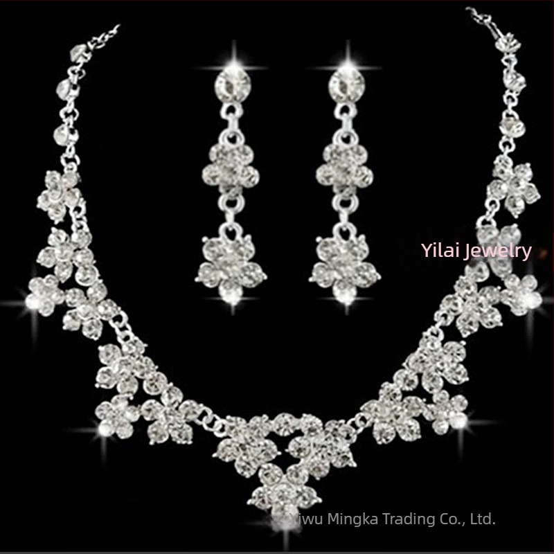 Νυφικό σετ: κολιέ σε σχήμα δάκρυ και σκουλαρίκια με κρύσταλλα ζιρκόν