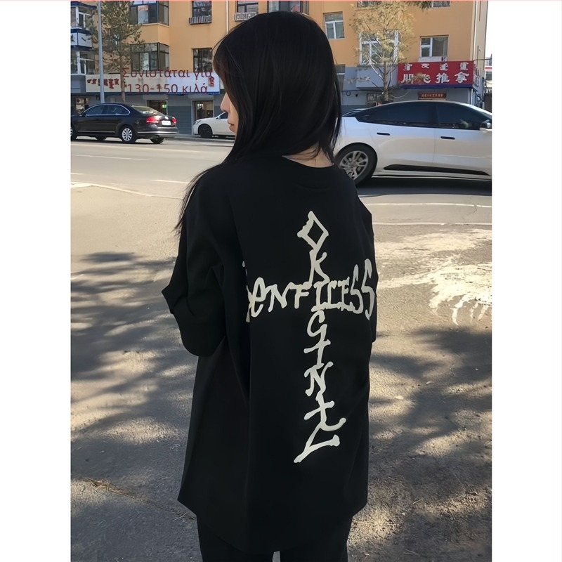 Γυναικείο μαύρο βαμβακερό κοντομάνικο T-shirt, χαλαρή γραμμή, στρογγυλή λαιμόκοψη, anime print, στυλ δρόμου, καλοκαίρι 2025.
