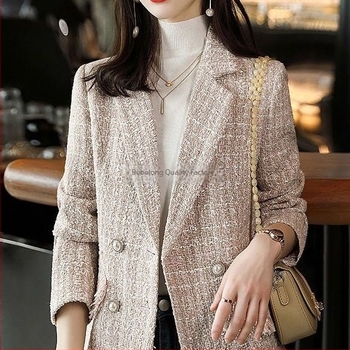 Ροζ γυναικείο σακάκι από tweed με καρό, casual blazer για μικρόσωμες φιγούρες, Άνοιξη 2026