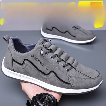 Ανδρικά sneakers με δερμάτινο επάνω μέρος και υφασμάτινη επένδυση, χαμηλό προφίλ, στρογγυλή μύτη, καθημερινά και αθλητικά με ρετρό στυλ