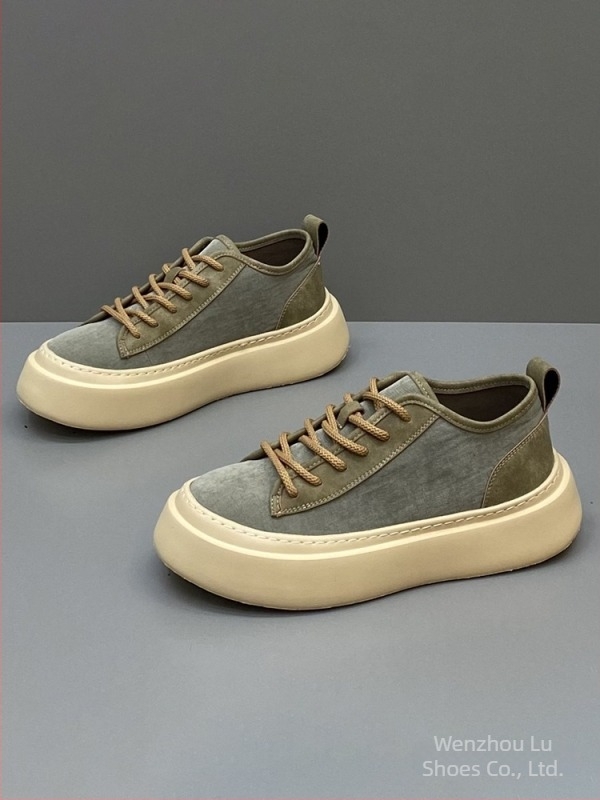 Ρετρό αντρικά sneakers από καμβά, φθινοπωρινή ενημέρωση 2025, αναπνέουν και άνετα, με παχιά σόλα για αύξηση ύψους, ευέλικτα καμβά παπούτσια