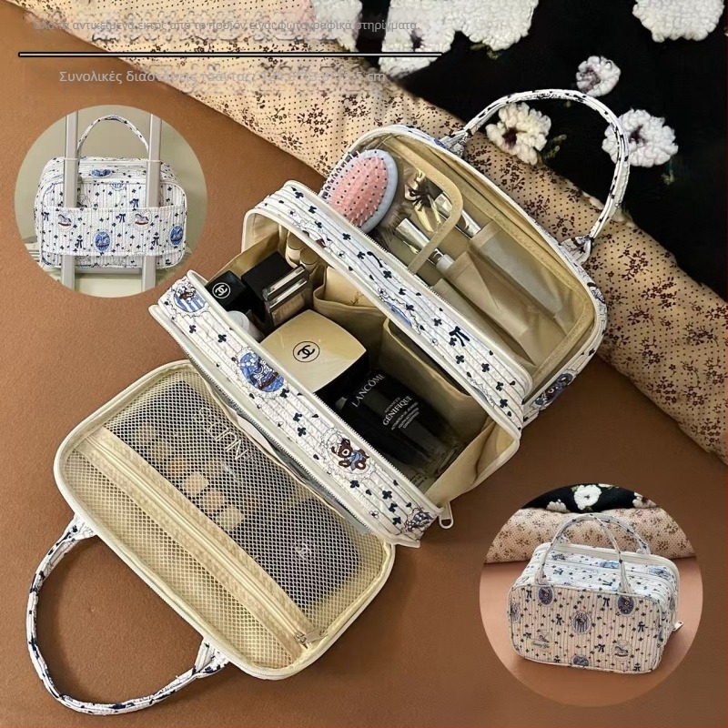 Hello Kitty τσάντα ταξιδιού για αποσκευές με διπλού επιπέδου κατασκευή, μεγάλο διαχωρισμένο νεσεσέρ καλλυντικών και προϊόντων περιποίησης, φορητός οργανωτής