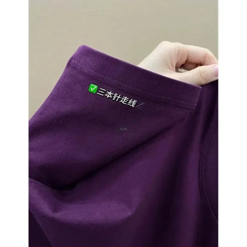 Ανδρικό T‑shirt από βαρύ βαμβάκι σε σκούρο δαμασκηνί χρώμα – κοντό μανίκι, μικρή λαιμόκοψη, ραφή με τρεις βελόνες, μονόχρωμο