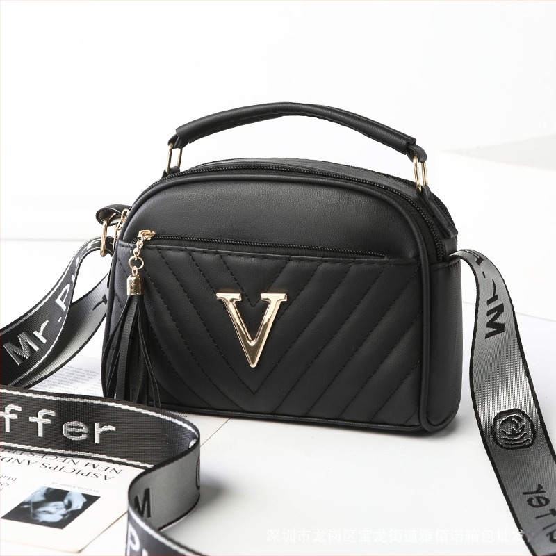 Γυναικεία crossbody τσάντα με ανάγλυφο σχέδιο, κομψή και ευέλικτη
