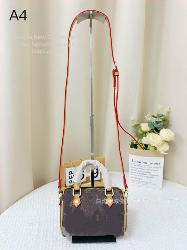 Γυναικεία τσάντα Boston Pillow 2025, μονογράμματη crossbody τσάντα με ιμάντα