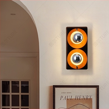Χρωματιστή ρετρό Bauhaus τοίχου λάμπα με δύο κεφαλές για σαλόνι, τραπεζαρία, μπαλκόνι και διάδρομο