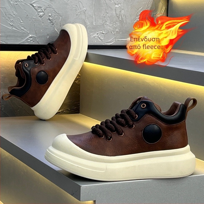 Ανδρικά ψηλά casual sneakers με παχιά σόλα για αύξηση ύψους, αναπνεύσιμη εσωτερική επένδυση και υφασμάτινο επάνω μέρος.
