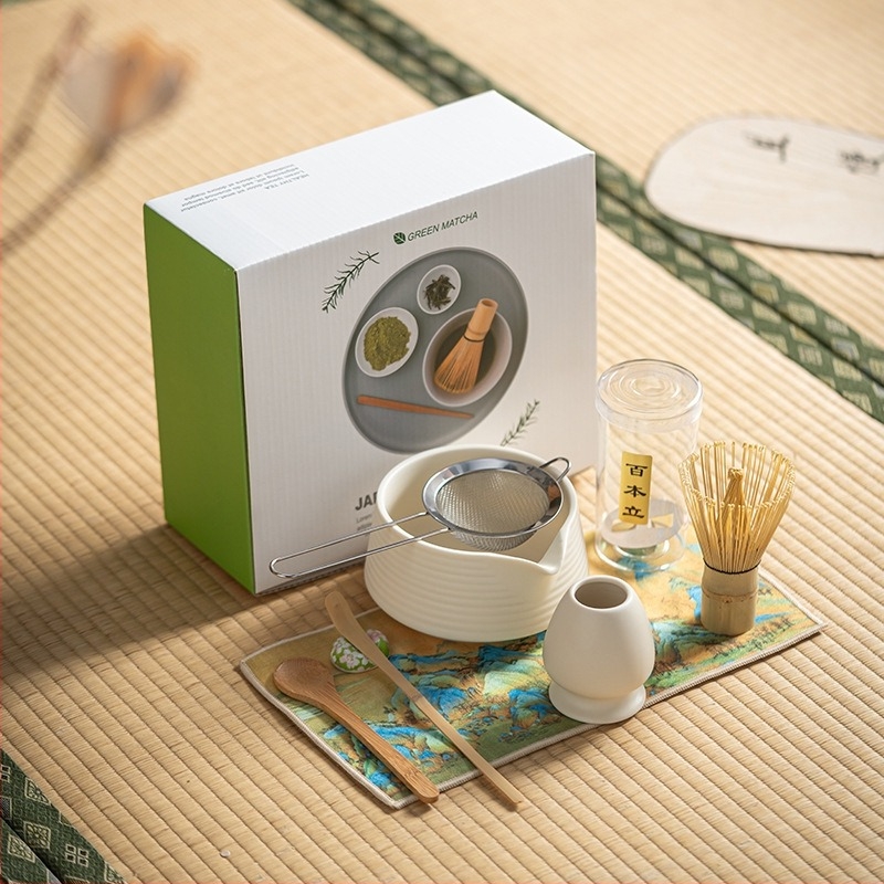 Σετ τελετής Matcha με κεραμικό μπολ για τσάι, βούρτσα μπαμπού και κουτάλι μέτρησης σε κουτί δώρου