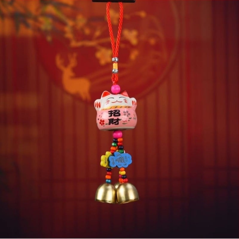 Keramikós gatós Maneki-Neko me koudóni, autópendánt, kinéziko stilí esôterikí dékorá