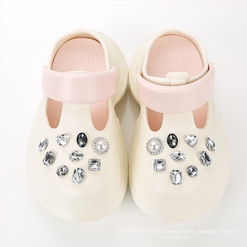 Σετ DIY αξεσουάρ για παπούτσια Crocs-style: διακοσμήσεις με denim αστέρι και φιόγκο, λουλούδια για παπούτσια, καρφίτσες μαλλιών και διακοσμητικά θήκων κινητών