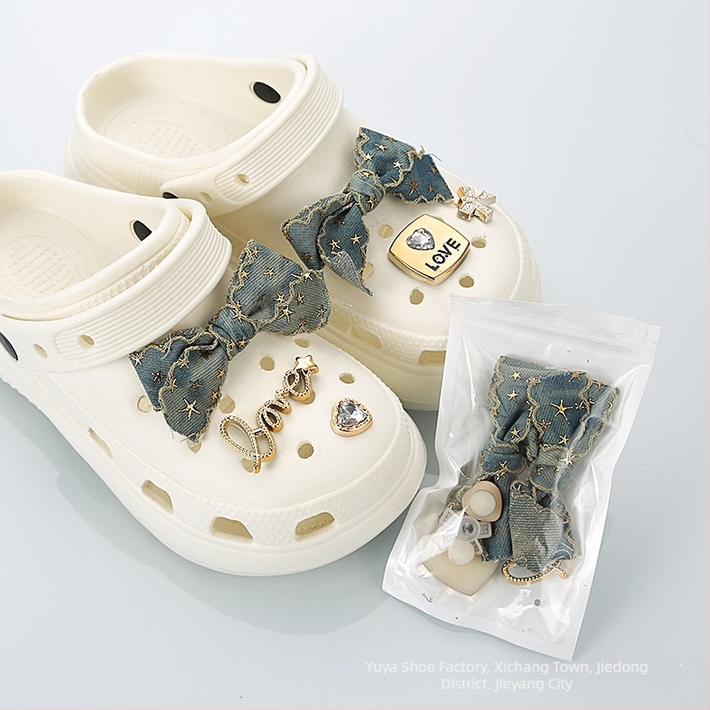 Σετ DIY αξεσουάρ για παπούτσια Crocs-style: διακοσμήσεις με denim αστέρι και φιόγκο, λουλούδια για παπούτσια, καρφίτσες μαλλιών και διακοσμητικά θήκων κινητών