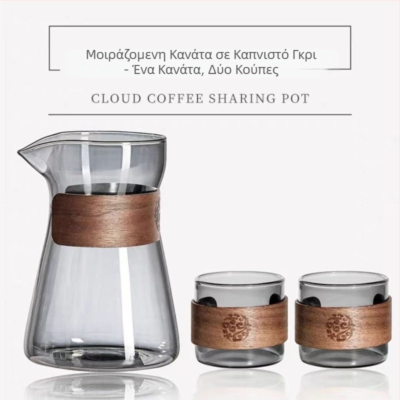 Γυάλινο σετ καφέ pour-over: κανάτα σε μορφή συννεφιάς, ποτήρι για κοινή χρήση και μετρητής — συμπαγές σετ από γυαλί μποροσίλιτικ
