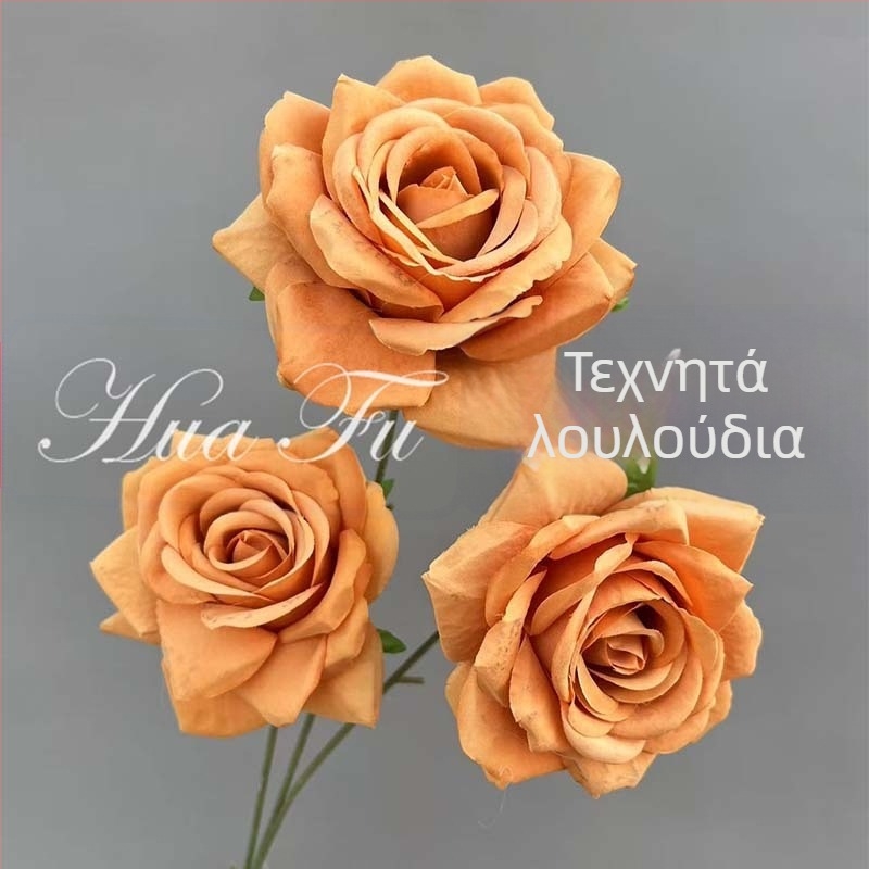 Τεχνητό ροζ τριαντάφυλλο με διαβαθμισμένο χρώμα και εμφάνιση πολύτιμου λίθου – διακόσμηση τοίχου για γάμο