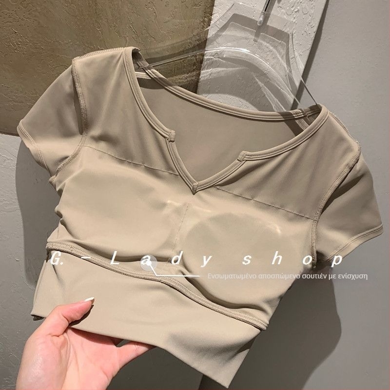 Γυναικείο κοντό T‑shirt με V‑λαιμό, στενή γραμμή, με επένδυση στο στήθος για γιόγκα και άθληση