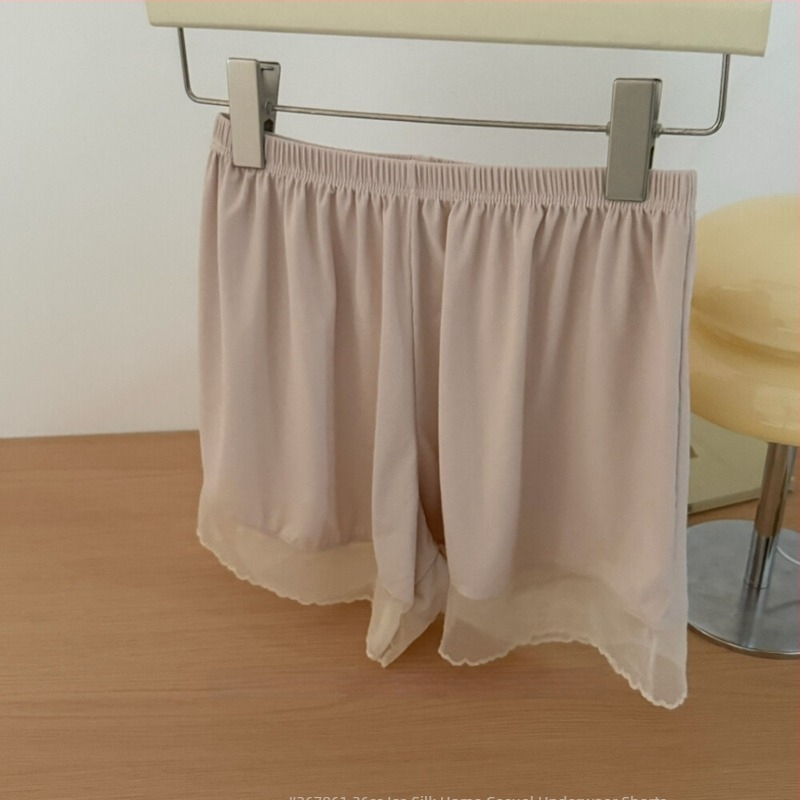 Γυναικείαι σορτς ασφαλείας από ice silk, ελαφριά καλοκαιρινή εφαρμογή, κατάλληλα για εξωτερική χρήση, με δαντελένιο τελείωμα, slip shorts