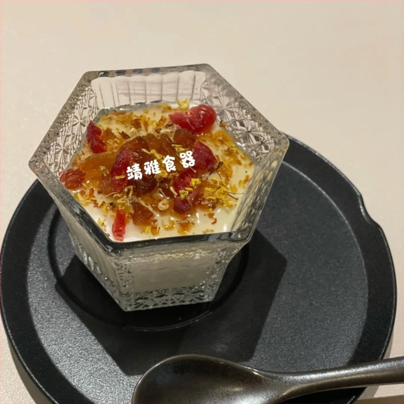 Ιαπωνικό γυάλινο σετ κουζίνας Kaiseki – πιάτο ορεκτικών, ποτήρι για χαβιάρι και επιδόρπιο, ποτήρι σάκε, ποτήρι παγωτού