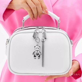 Γυναικεία τσάντα crossbody σε κλασικό στυλ, μικρή τετράγωνη τσάντα με φούντα, υφή PU δέρματος, καθημερινή χρήση